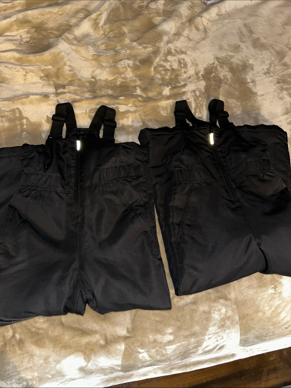 Swiss Tech Black Insulated Ski Bibs with Adjustable Straps